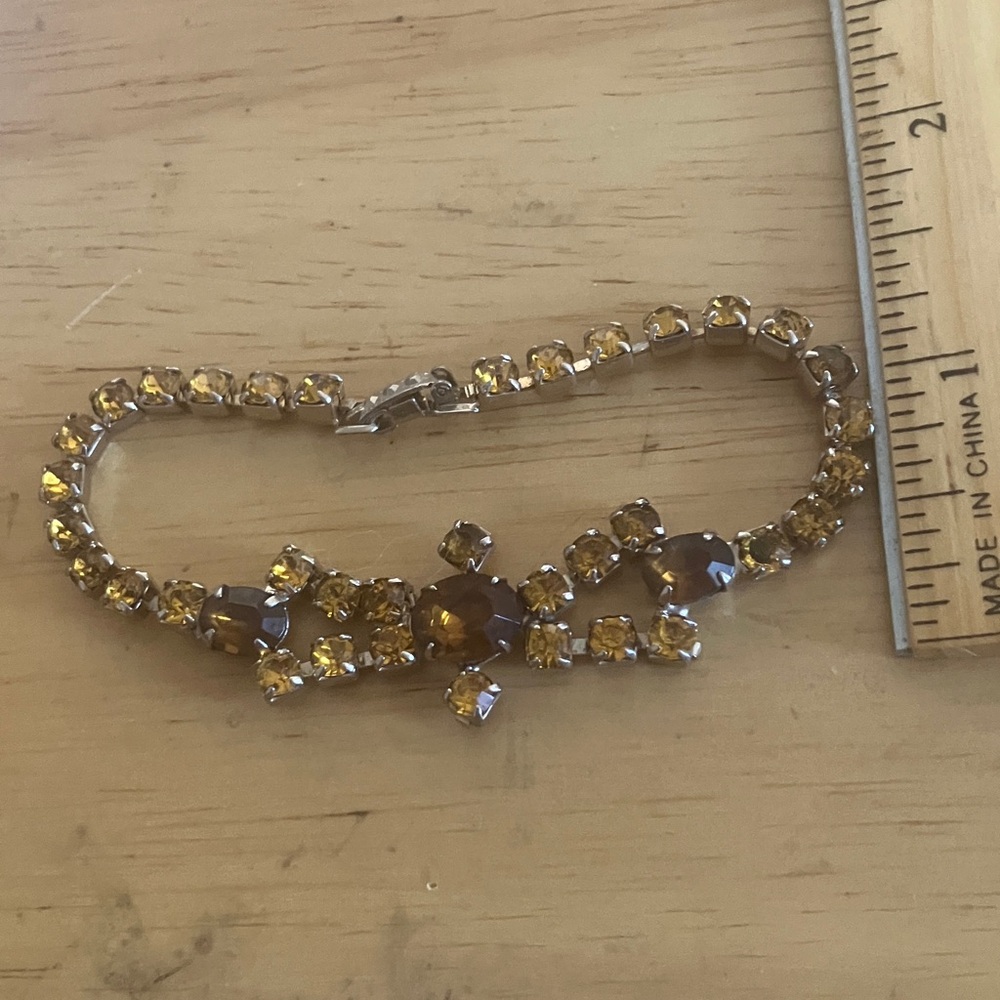 Elegant Gold Crystal vintage Bracelet